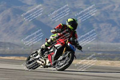 media/Jan-15-2026-Racers Edge (Thu) [[dfebeb70ab]]/3-B Group/Session 1 Turn 8/